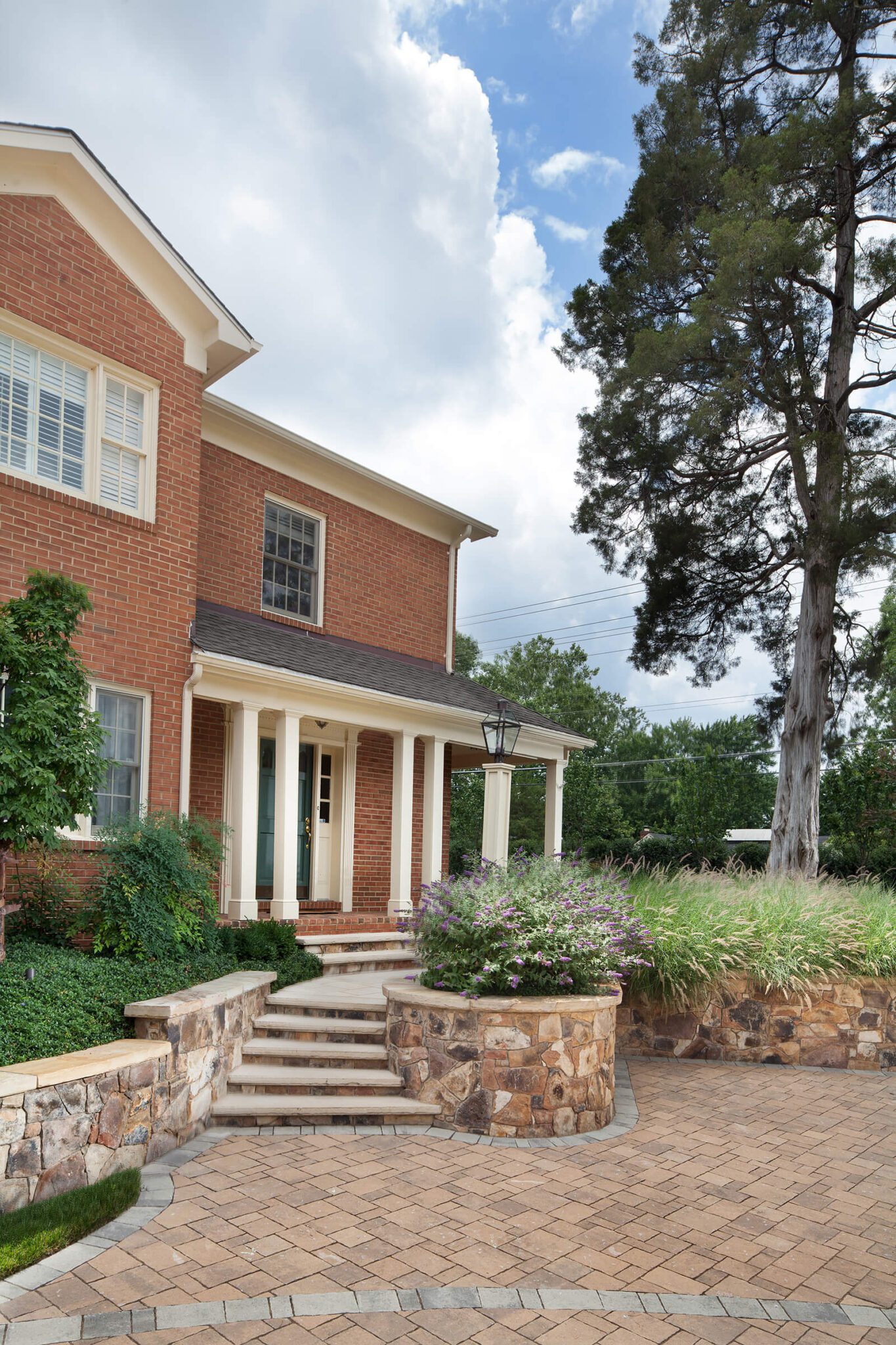 McLean front yard retaining walls and driveway design