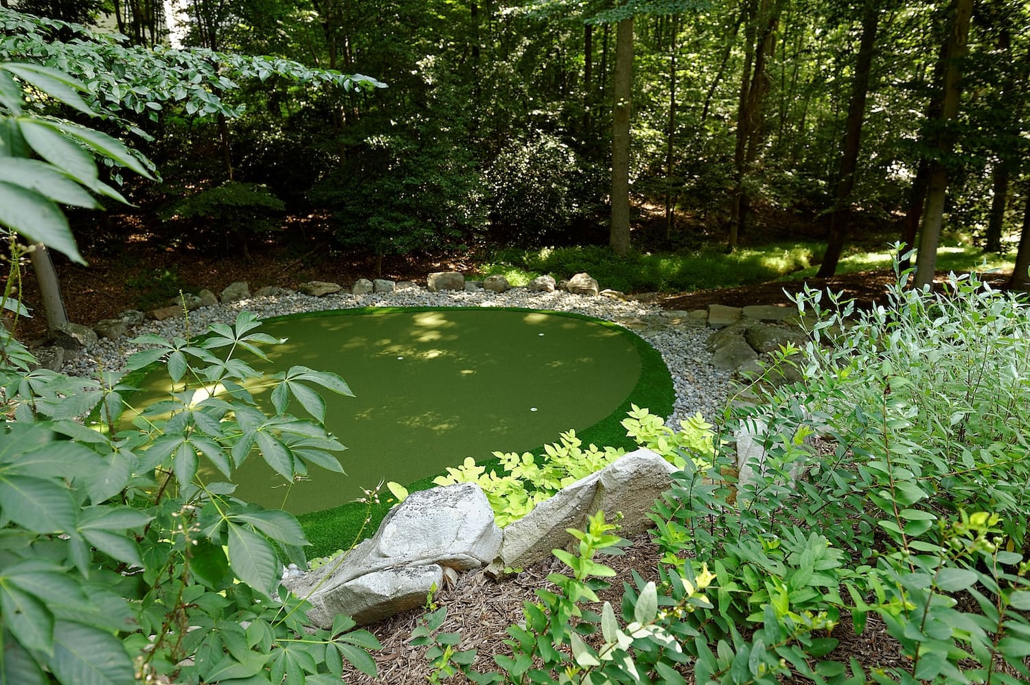synthetic turf putting green