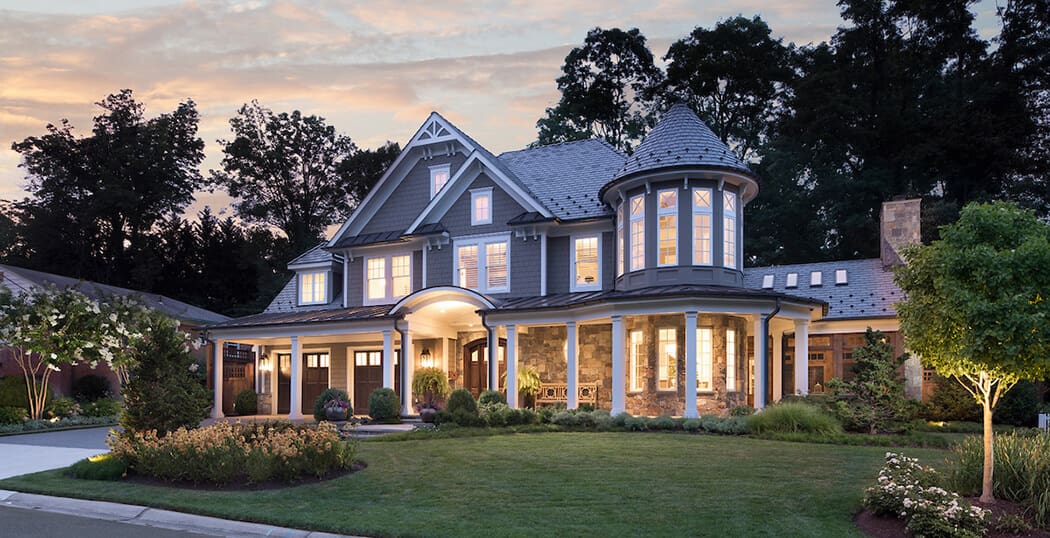 traditional front yard landscaping