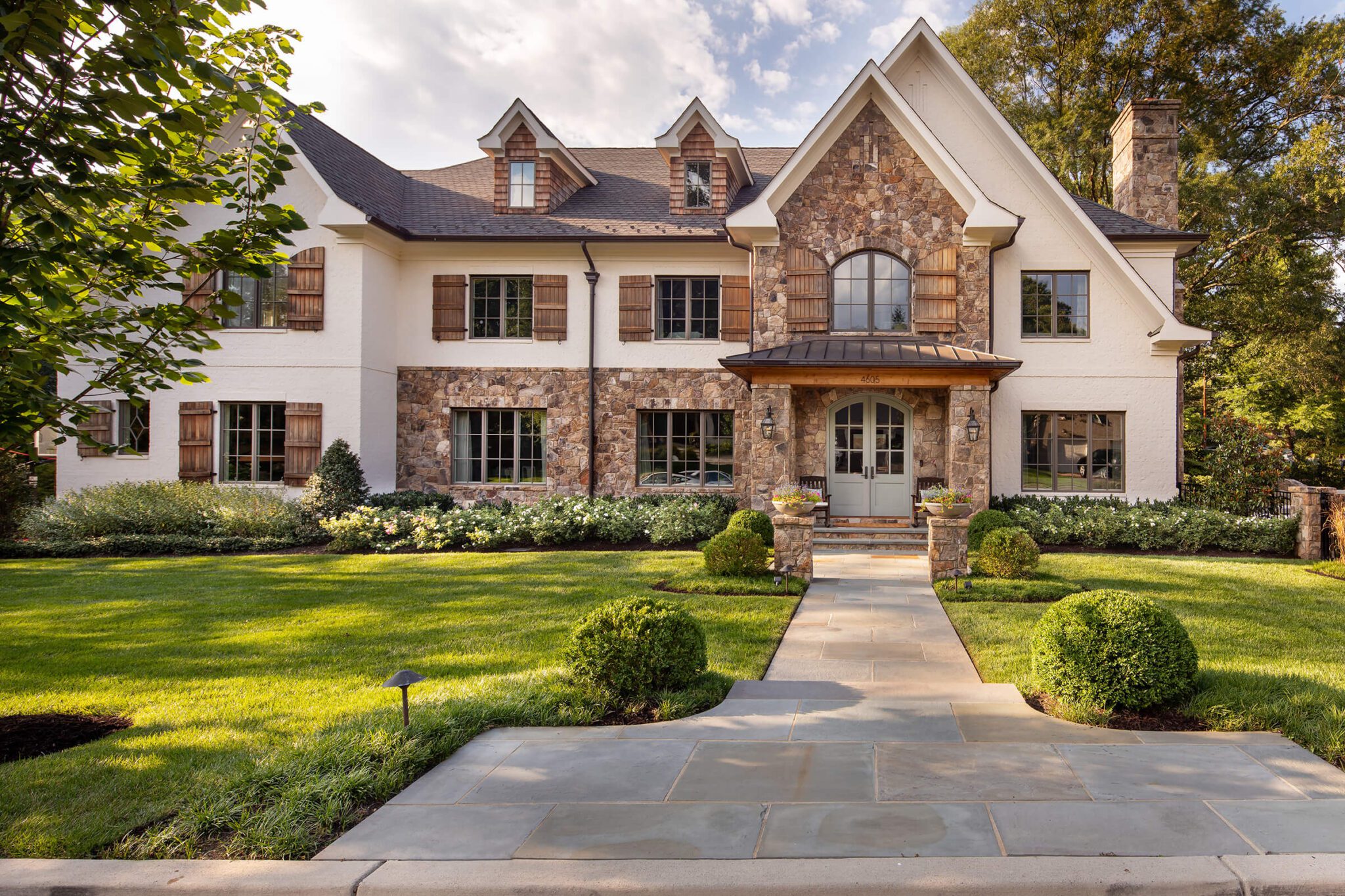 Arlington front yard curb appeal