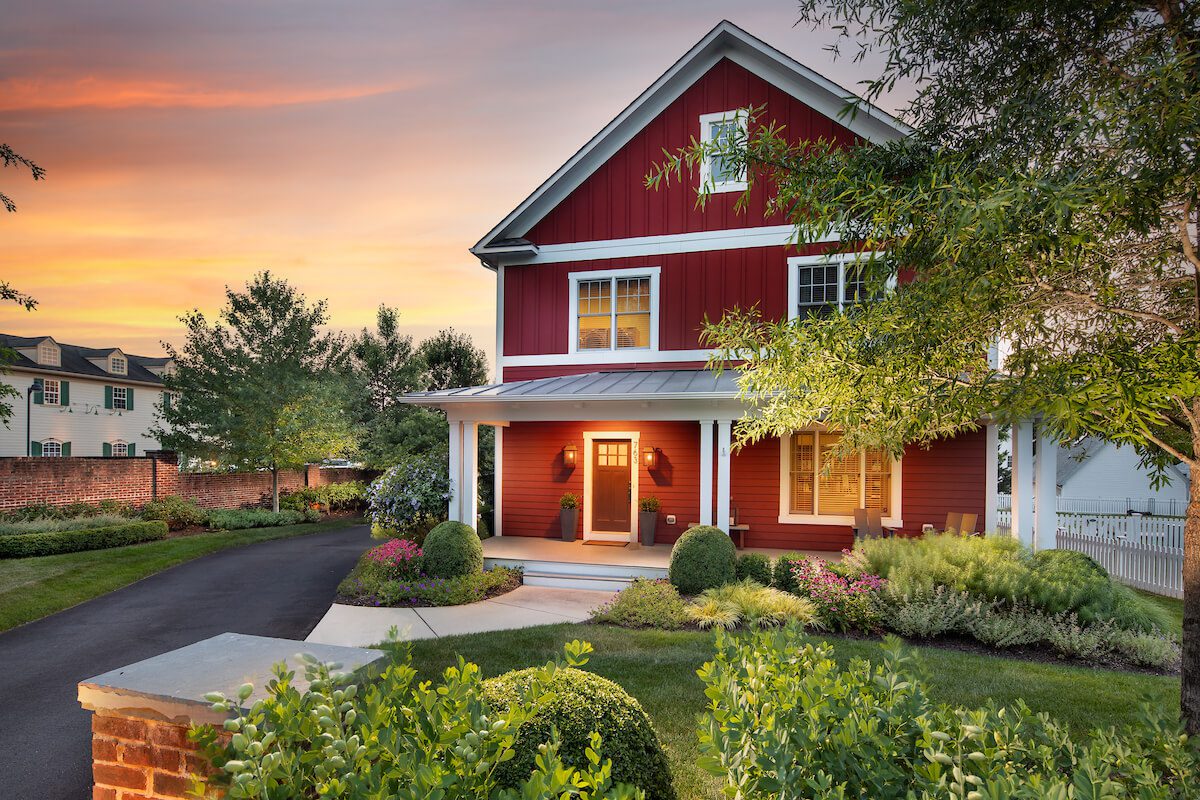 Herndon VA small front yard AFTER landscaping