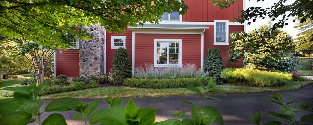 small Herndon VA side yard AFTER landscaping
